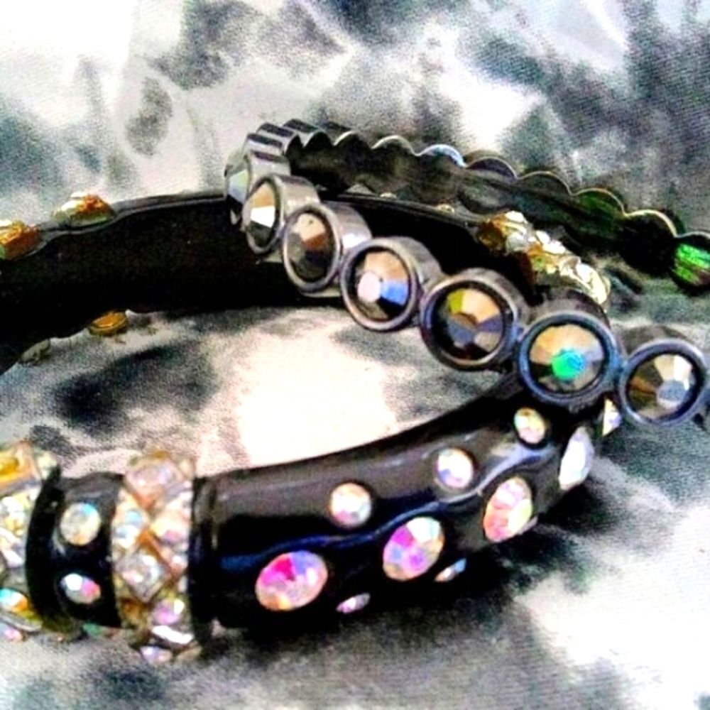 IRRIDESCENT  BRACELETS  STONES  Set of 2